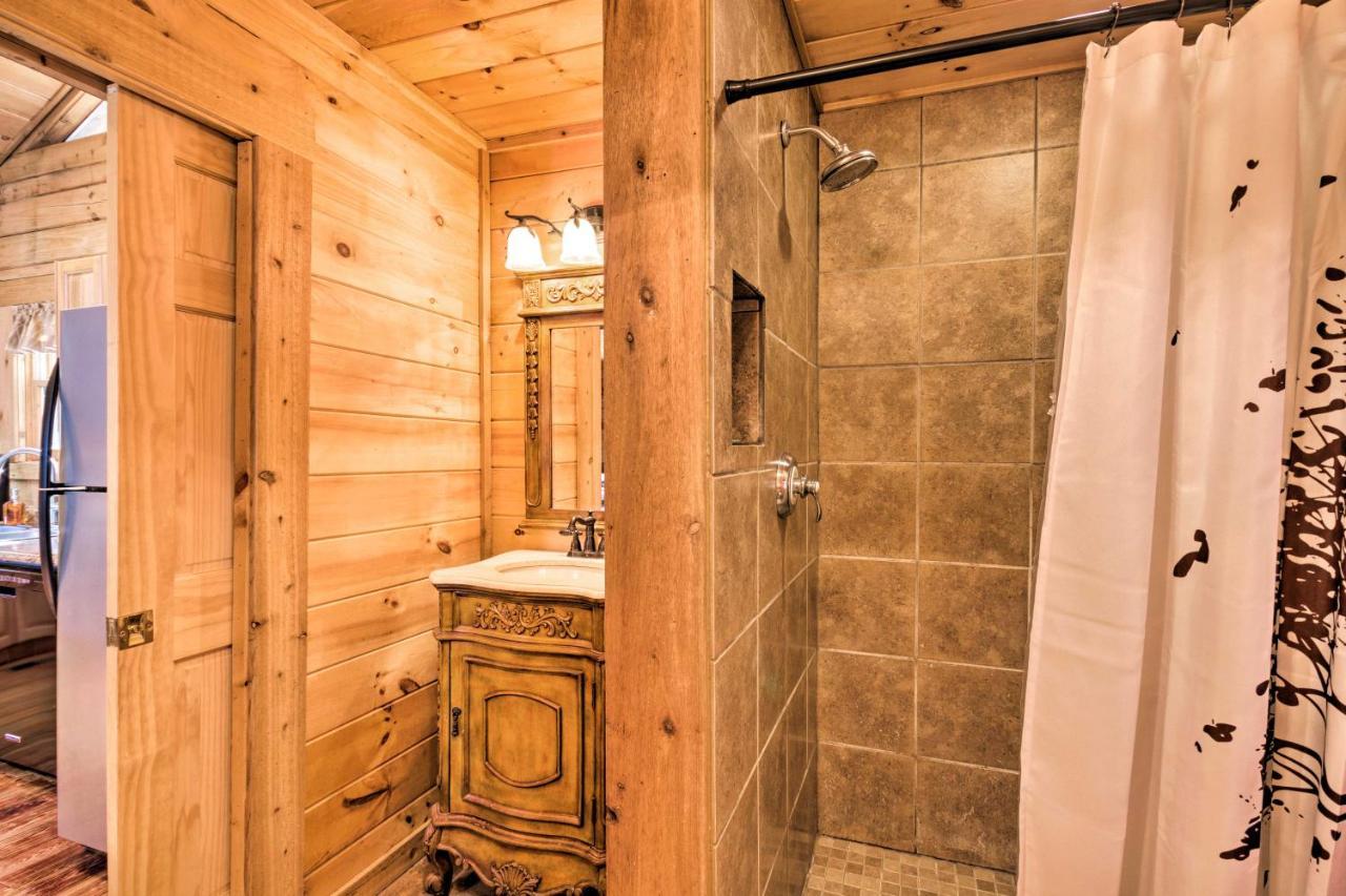 Bryson City Cabin With Wraparound Deck And Hot Tub Buitenkant foto